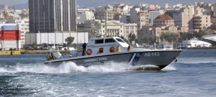 Ιστιοφόρο πήρε φωτιά εν πλω στη Ζάκυνθο- Διεσώθησαν οι 8 επιβάτες
